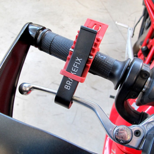 Фиксатор рычага тормоза BrakeFix TB5008