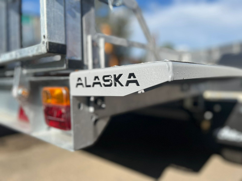 Прицеп ALASKA "Ракета" 2 оси (3500(4060)х2000) (Оцинк.) (3 снегохода)