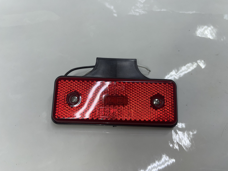 Боковой габаритный фонарь LED красный 85107R